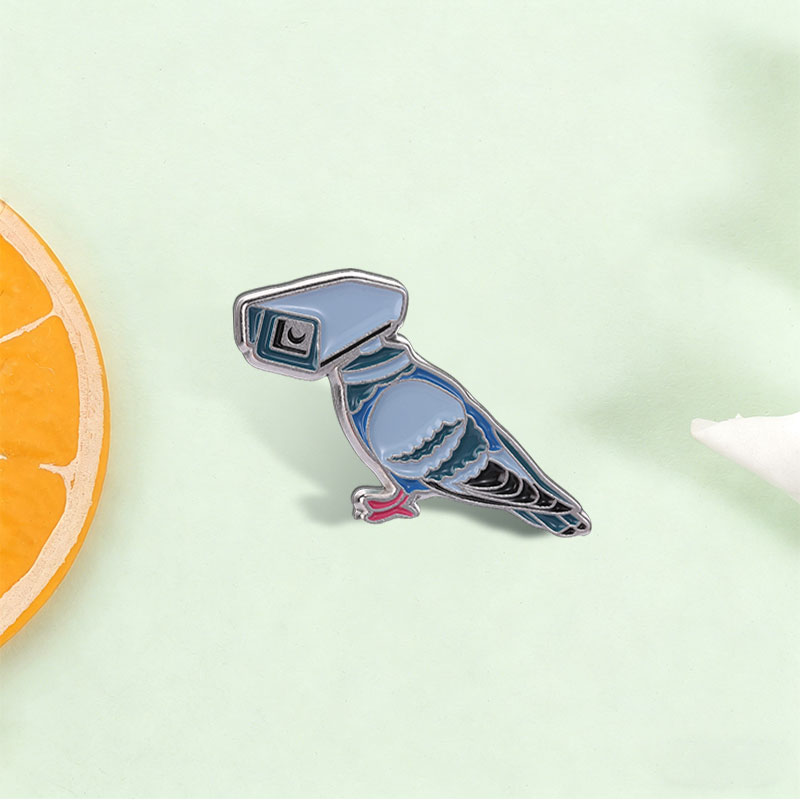 Pin Enamel Kamera Pengintai Bu - Drone Cinematic ulasan dan harga